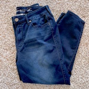 Seven Jeans